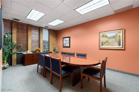 82 N Miller Road Fairlawn OH 44333