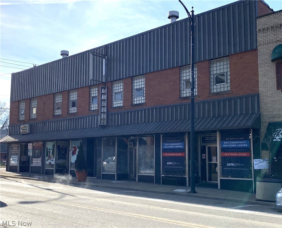 15-25 N Market Street East Palestine OH 44413