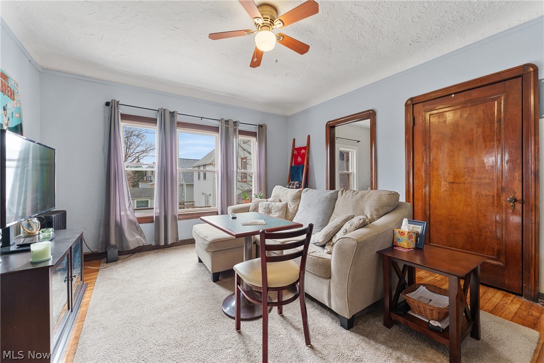 1419 Roycroft Avenue Lakewood OH 44107