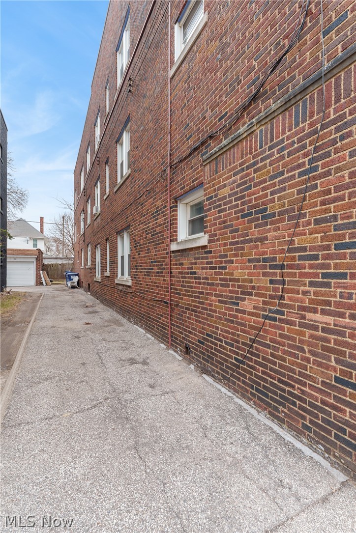 1419 Roycroft Avenue Lakewood OH 44107