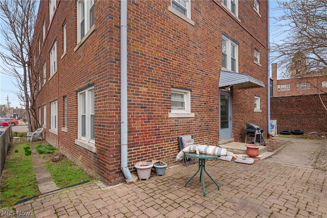 1419 Roycroft Avenue Lakewood OH 44107