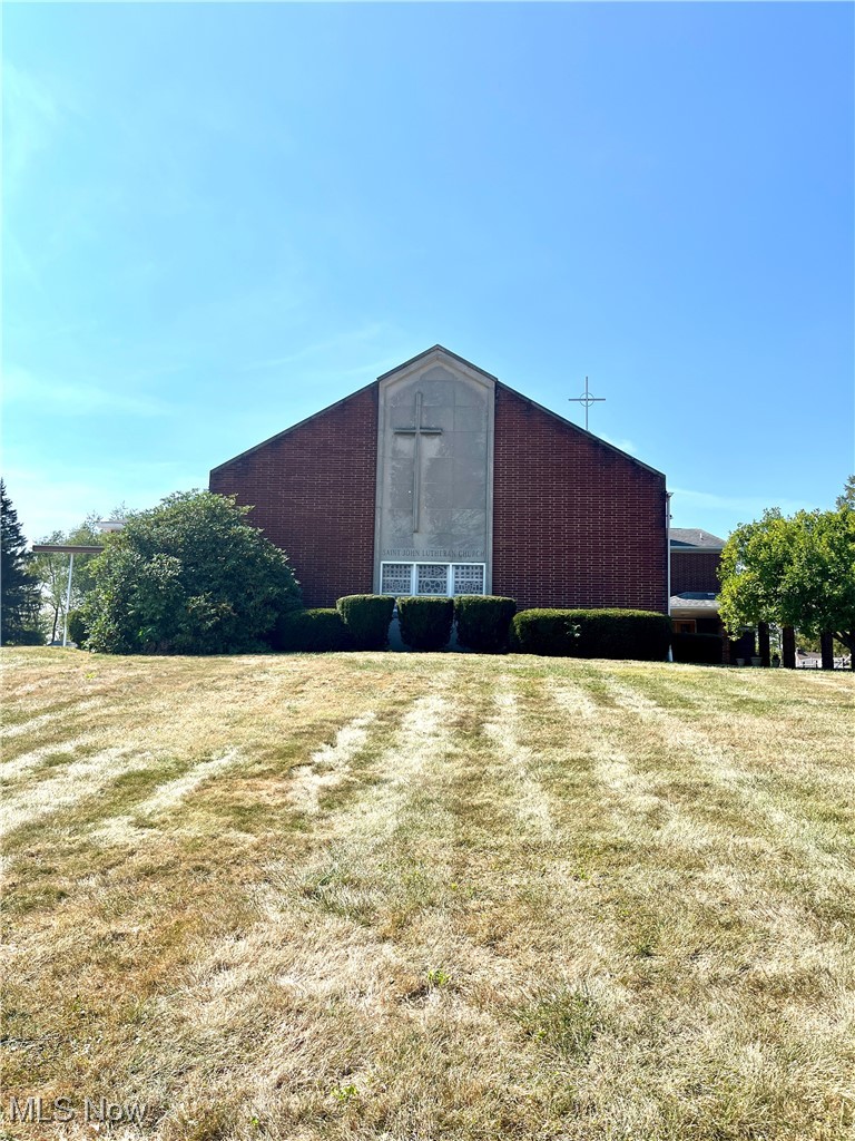 14394 Youngstown Pittsburgh Road Petersburg OH 44454