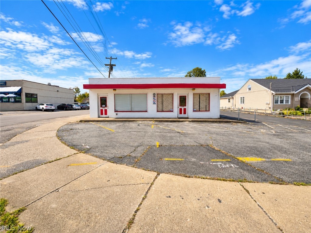 6742 Market Street Youngstown OH 44512