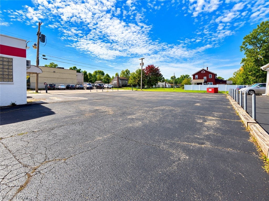 6742 Market Street Youngstown OH 44512