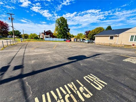 6742 Market Street Youngstown OH 44512
