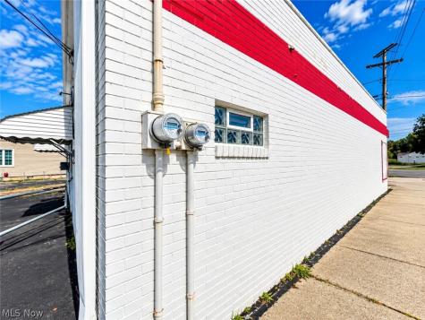 6742 Market Street Youngstown OH 44512