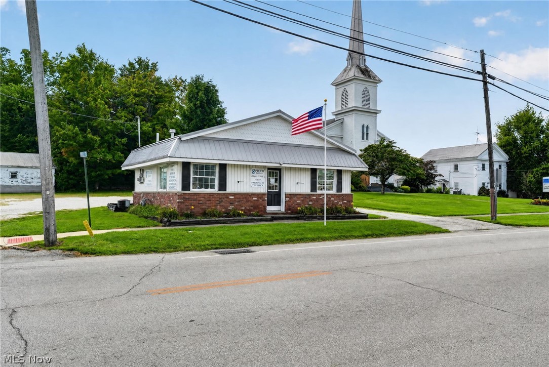 198 E Main Street Andover OH 44003