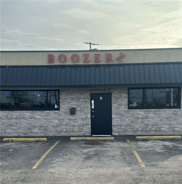 21702 Saint Clair Avenue Euclid OH 44117