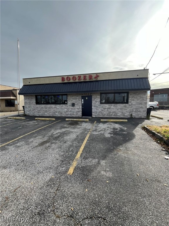 21702 Saint Clair Avenue Euclid OH 44117