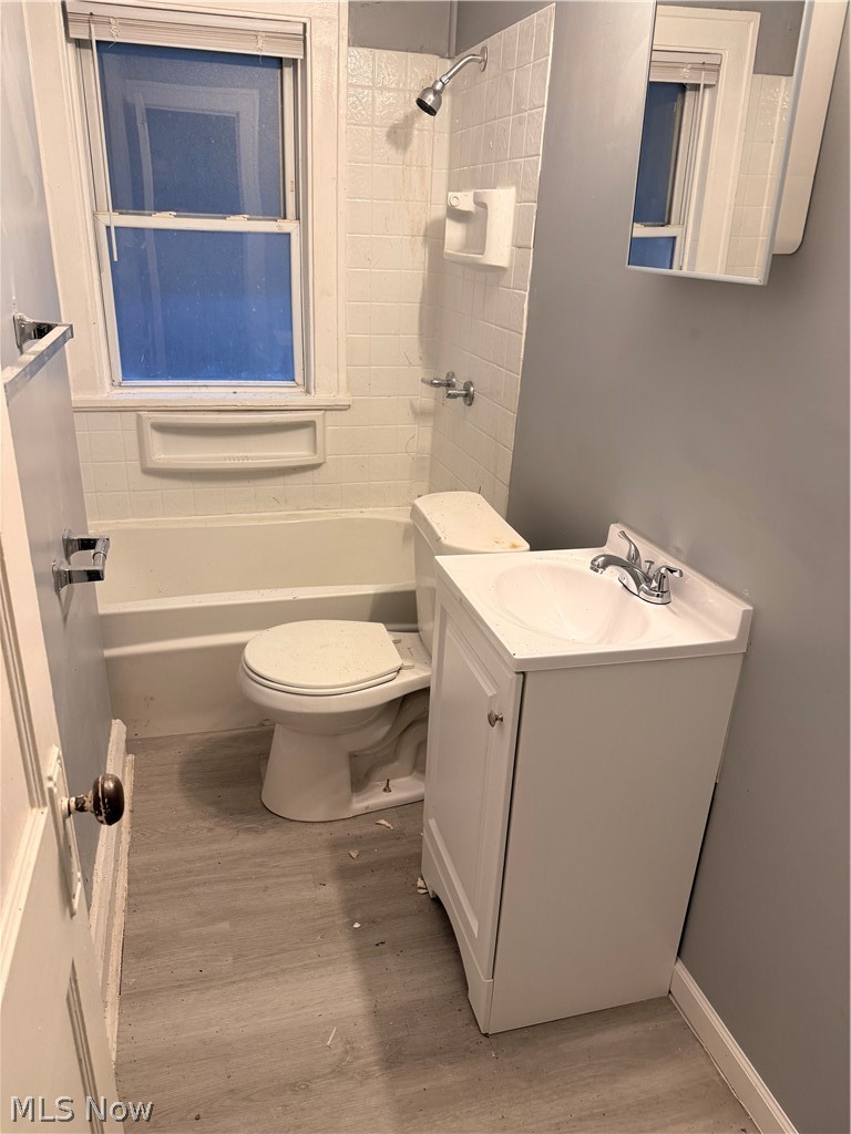 13389 Madison Avenue Lakewood OH 44107