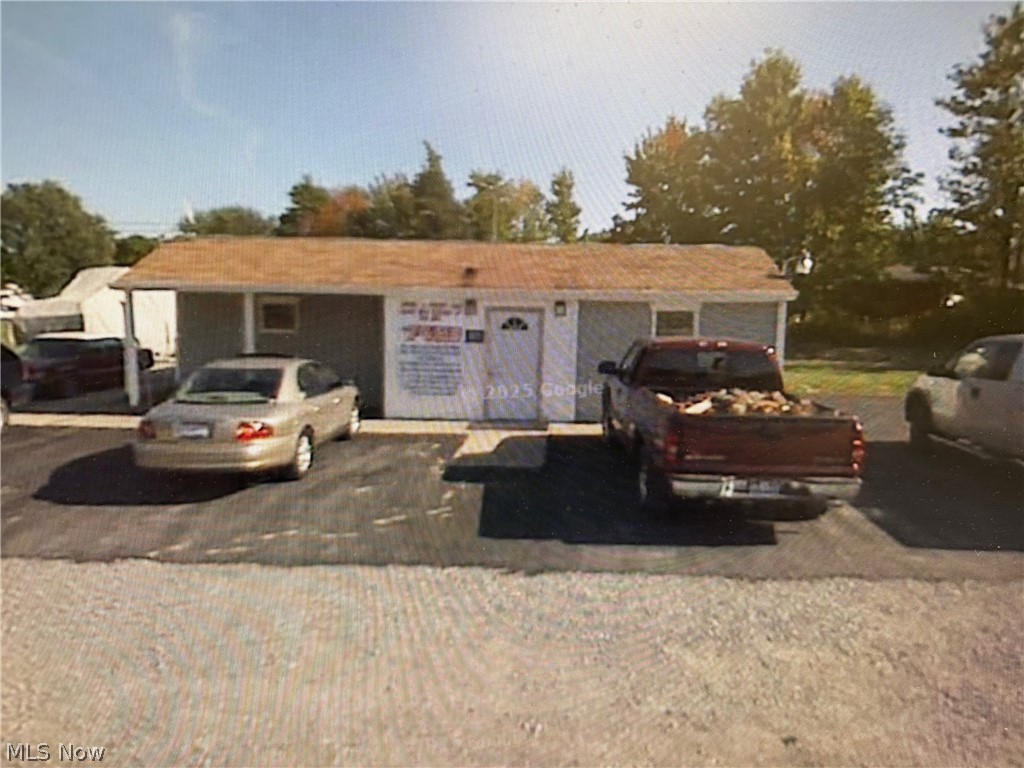 729 W 130th Street Hinckley OH 44233