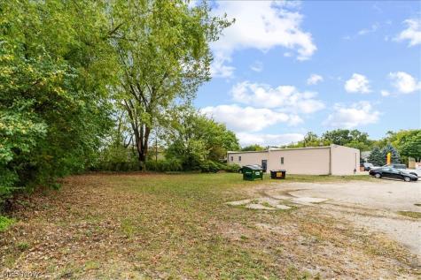 1445 Massillon Road Akron OH 44306