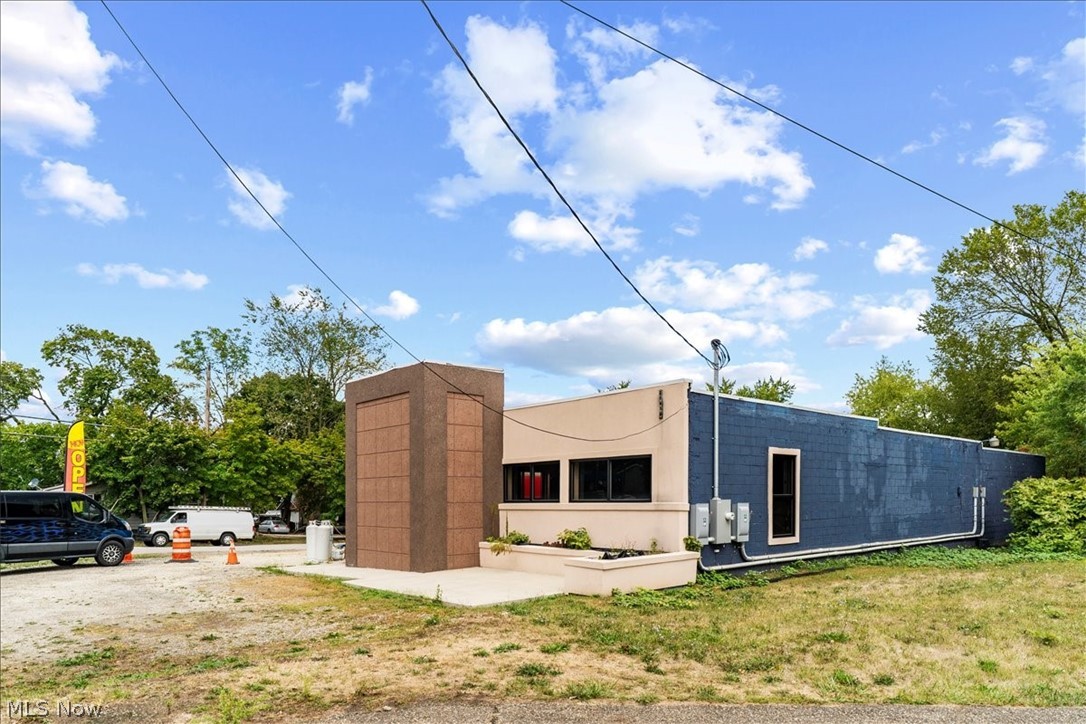 1445 Massillon Road Akron OH 44306