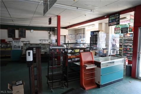 182 West Front Street Killbuck OH 44637