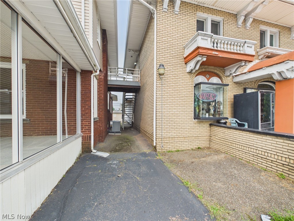 2529 Cleveland Avenue NW Canton OH 44709