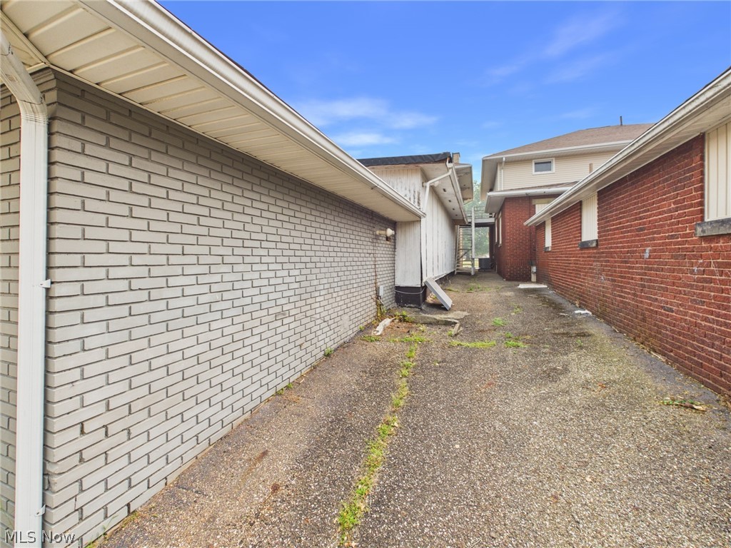 2529 Cleveland Avenue NW Canton OH 44709