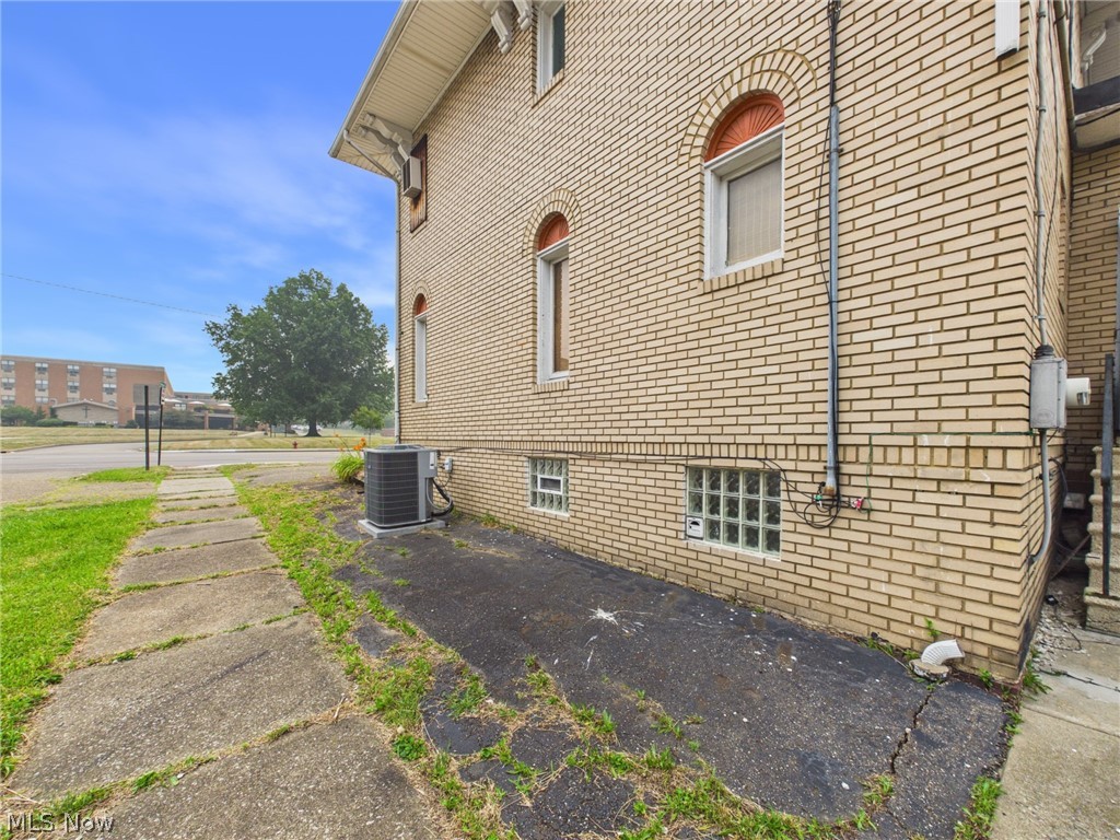 2529 Cleveland Avenue NW Canton OH 44709