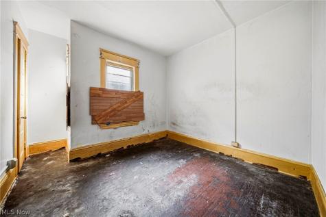 5605 Fleet Avenue Cleveland OH 44105
