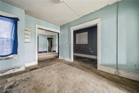 5605 Fleet Avenue Cleveland OH 44105