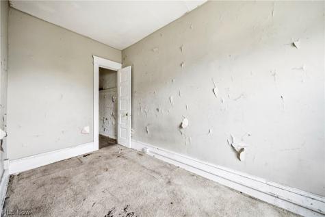 5605 Fleet Avenue Cleveland OH 44105