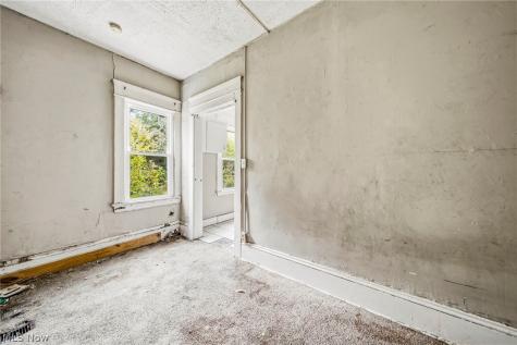 5605 Fleet Avenue Cleveland OH 44105