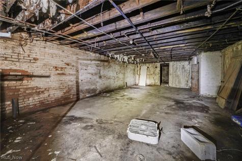 5605 Fleet Avenue Cleveland OH 44105
