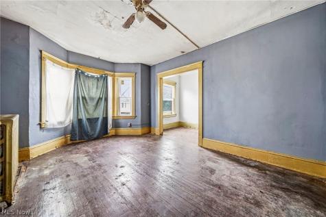 5605 Fleet Avenue Cleveland OH 44105