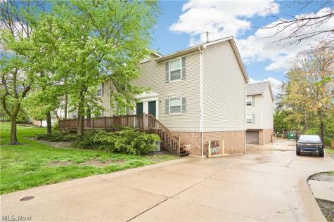 1041 Clyde Avenue Cuyahoga Falls OH 44221