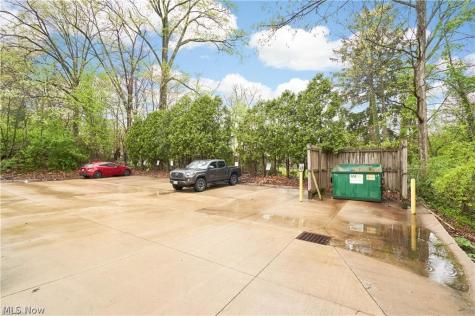 1041 Clyde Avenue Cuyahoga Falls OH 44221