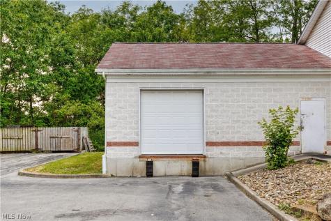 7438 Southern Boulevard Youngstown OH 44512