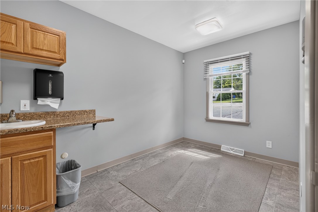 2894 Center Road Poland OH 44514