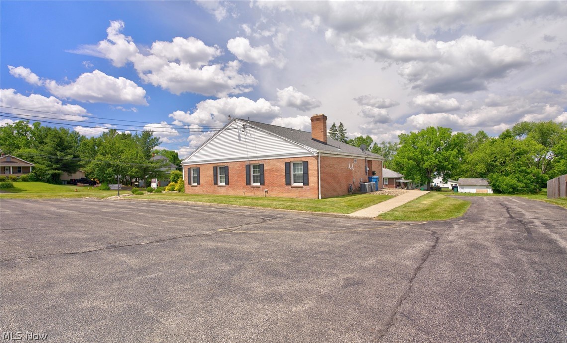 2894 Center Road Poland OH 44514