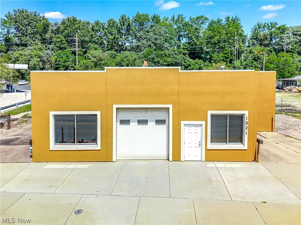 1821 E Market Street Akron OH 44305