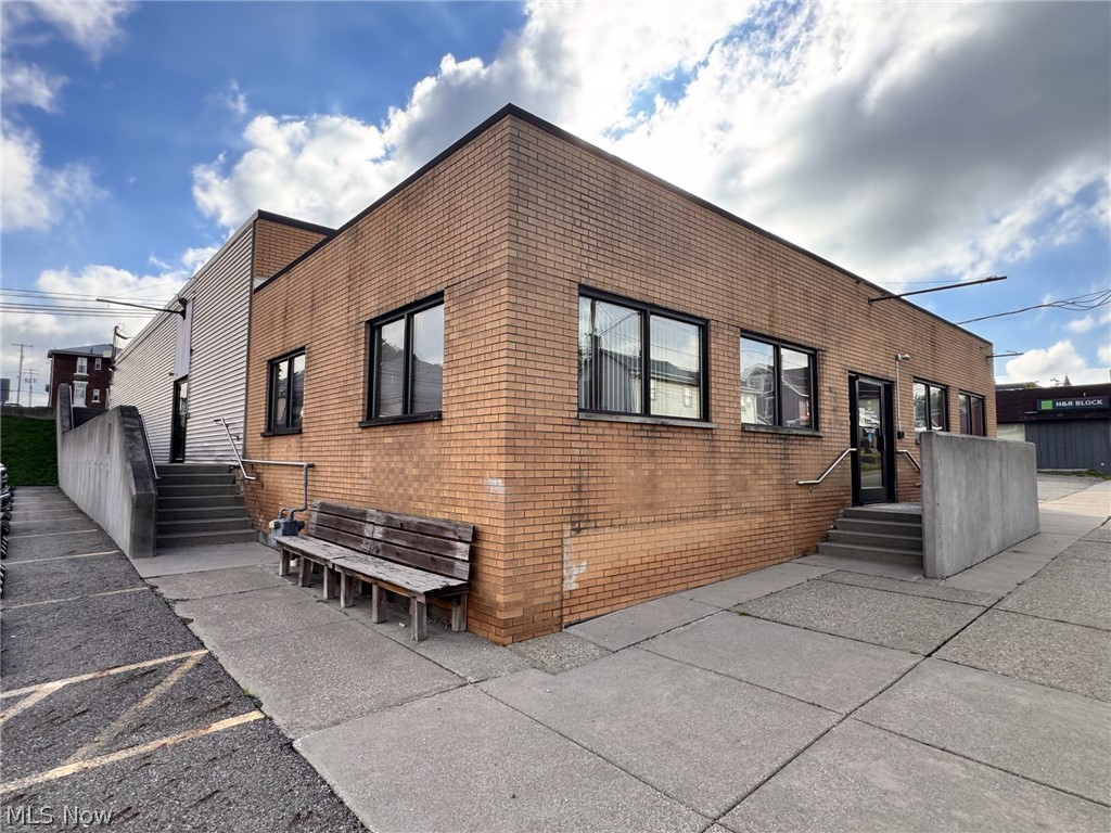 95 E Main Street Carrollton OH 44615