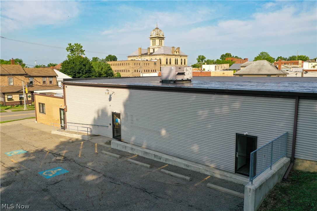 95 E Main Street Carrollton OH 44615