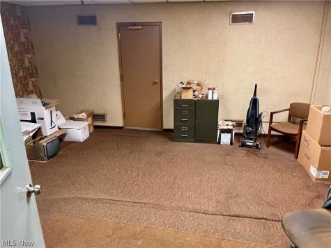 968 E 69th Place Cleveland OH 44103