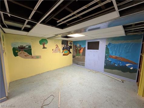 781 Lovers Lane Akron OH 44306