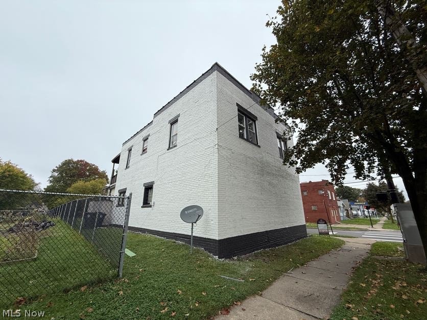 781 Lovers Lane Akron OH 44306