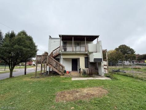 781 Lovers Lane Akron OH 44306