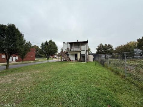 781 Lovers Lane Akron OH 44306