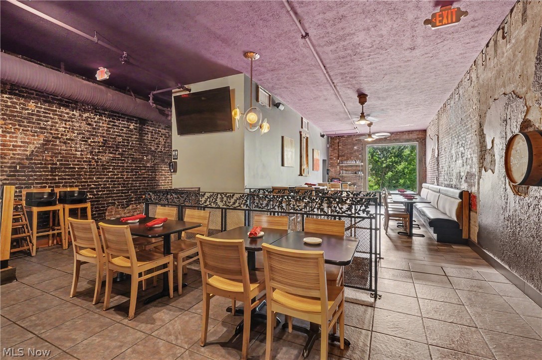 2097 Front Street Cuyahoga Falls OH 44221