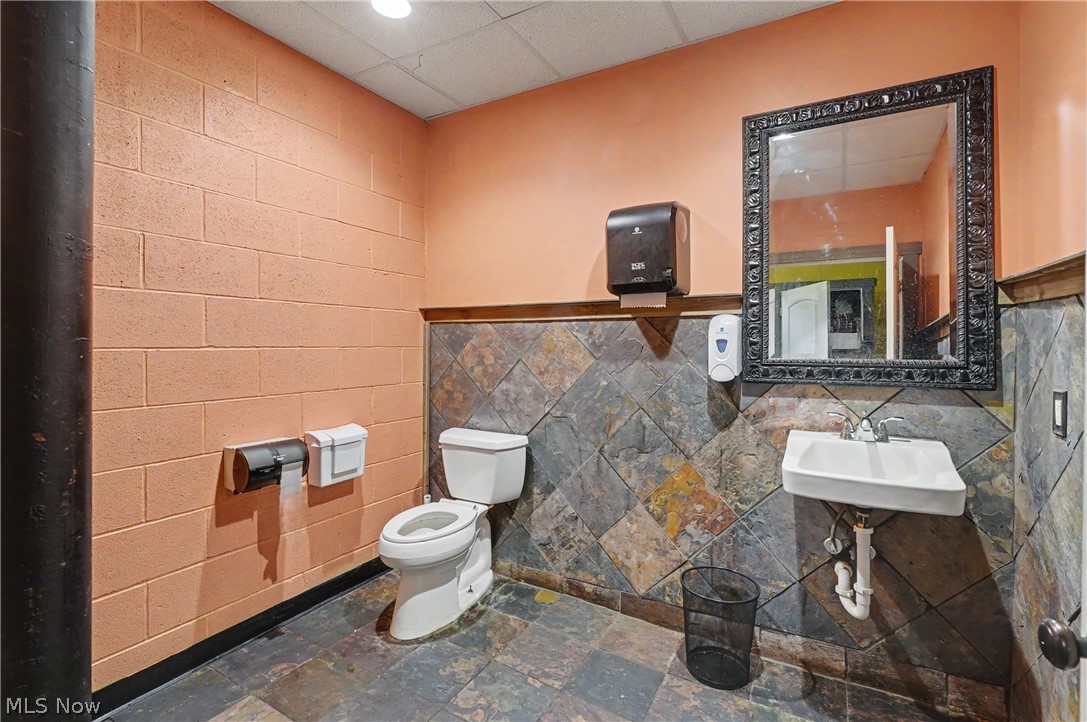 2097 Front Street Cuyahoga Falls OH 44221