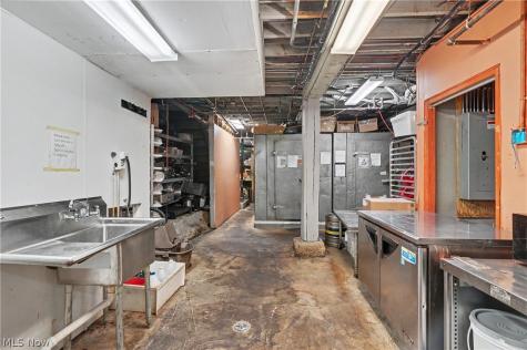 2097 Front Street Cuyahoga Falls OH 44221