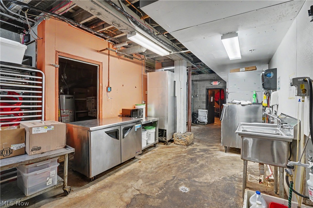 2097 Front Street Cuyahoga Falls OH 44221