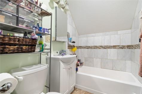 1458 Magnolia Road SW Dellroy OH 44620