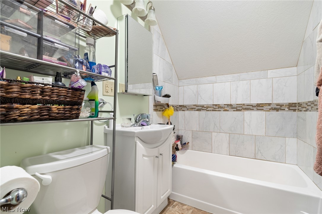1458 Magnolia Road SW Dellroy OH 44620