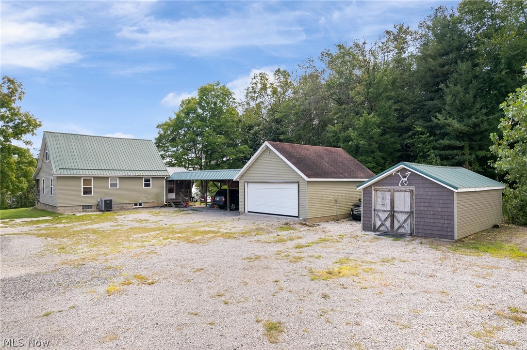 1458 Magnolia Road SW Dellroy OH 44620