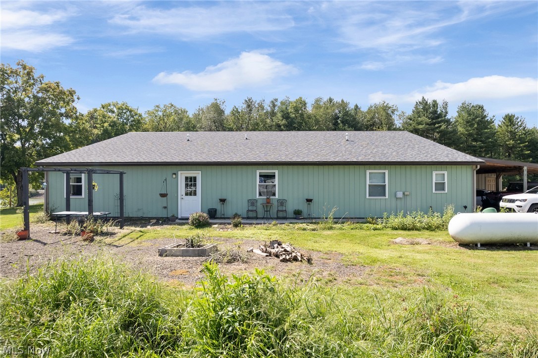 1458 Magnolia Road SW Dellroy OH 44620