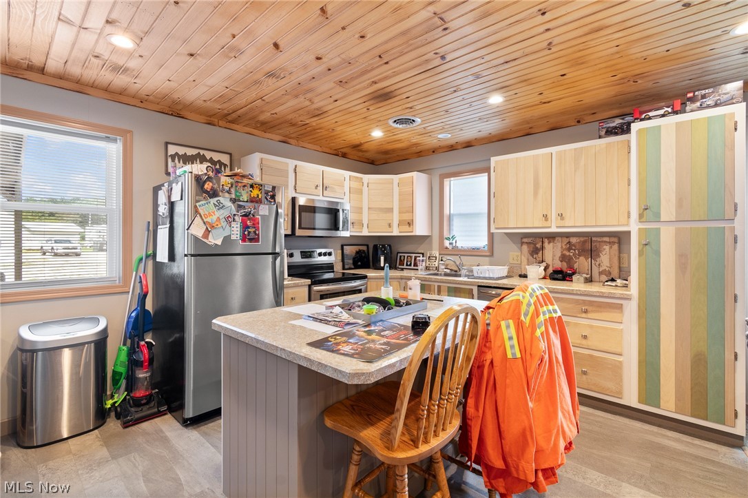 1458 Magnolia Road SW Dellroy OH 44620