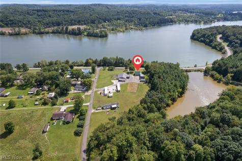 1458 Magnolia Road SW Dellroy OH 44620